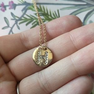 Nwot gold H circle initial dainty necklace
